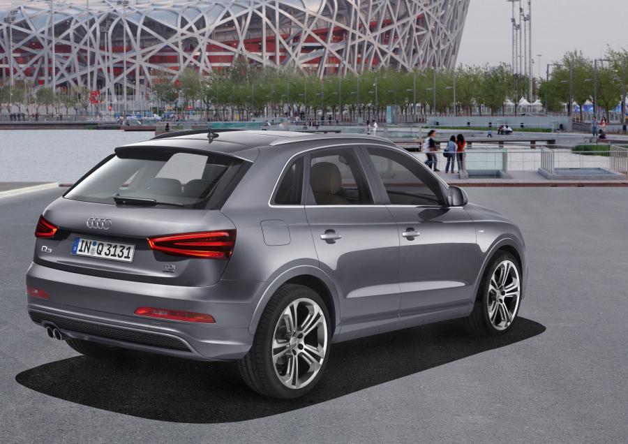  Audi Q3 2.0 TFSI Quattro S-Line (8U) 2011 года  (WW) (фото 53 из 68)